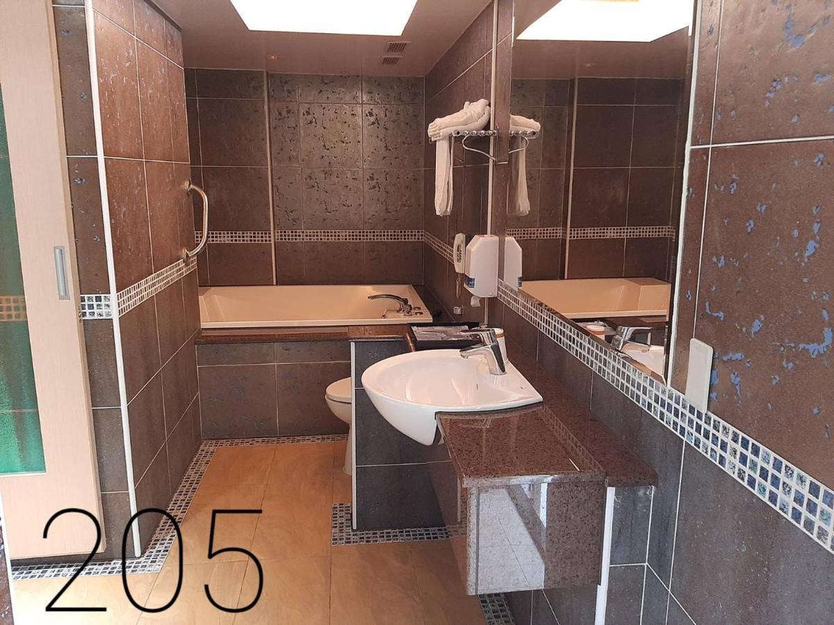 Chateau Motel & Spa Daliao Zewnętrze zdjęcie