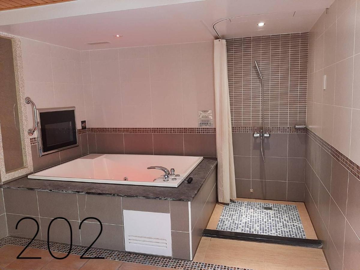 Chateau Motel & Spa Daliao Zewnętrze zdjęcie